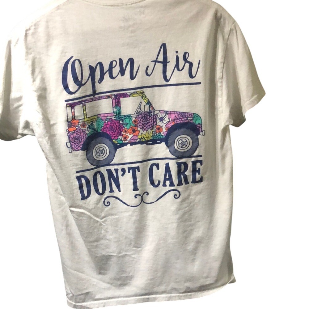 White Graphic Tee with Floral Jeep Design Benny and Belle